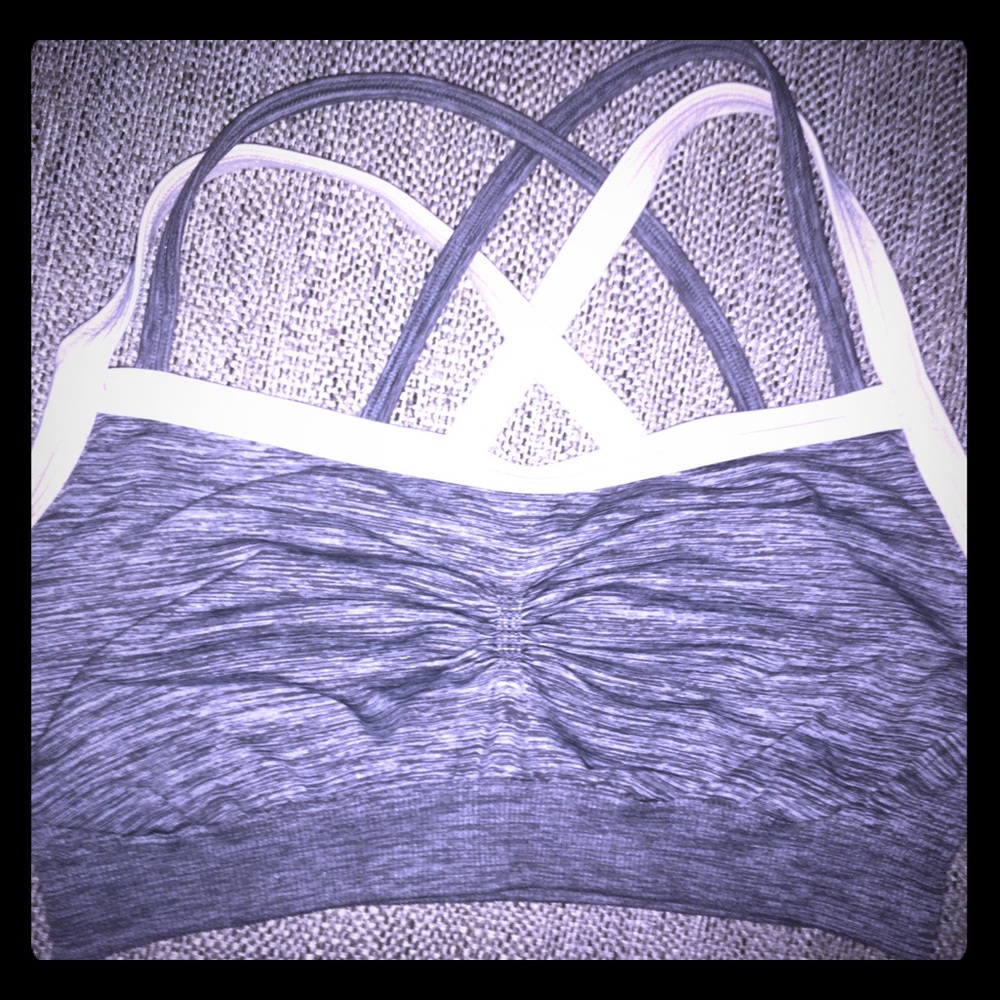 Women’s sports bra